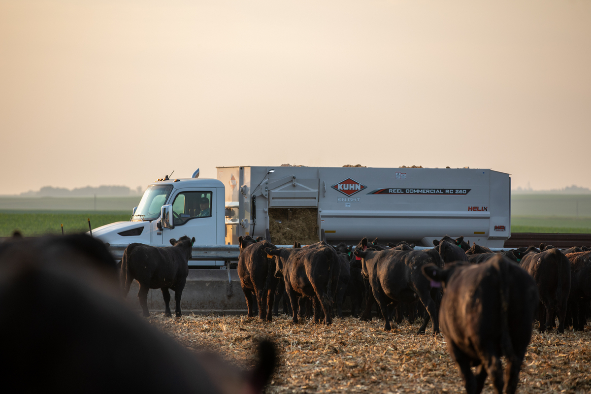 feedtruck at small feedyard